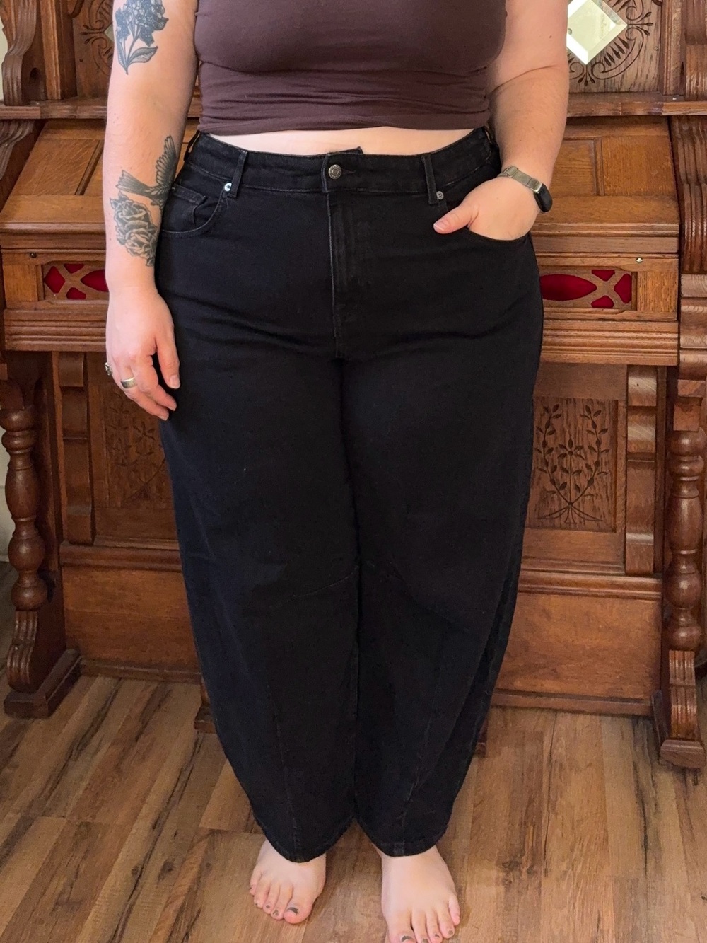 Torrid new with tags black high rise drapey barrel jeans